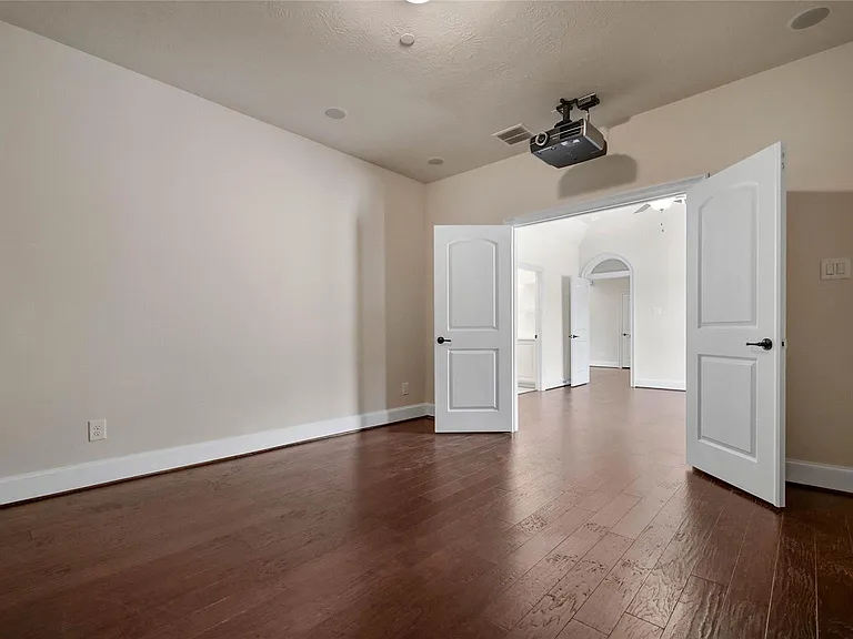4518 Holt St — Photo 46