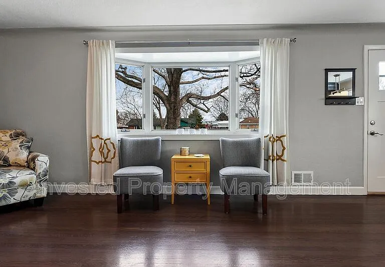 2591 S Raleigh St — Photo 11