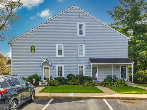 1105 Aberdeen Ln, Blackwood, NJ 08012