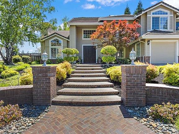 3rd image of 156 Alta Vista Way
