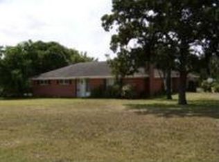 208 Chaparral Rd, Victoria, TX 77905