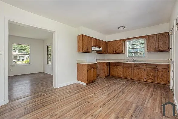 3 bed, 1084 sqft, $1,050 — Photo 4