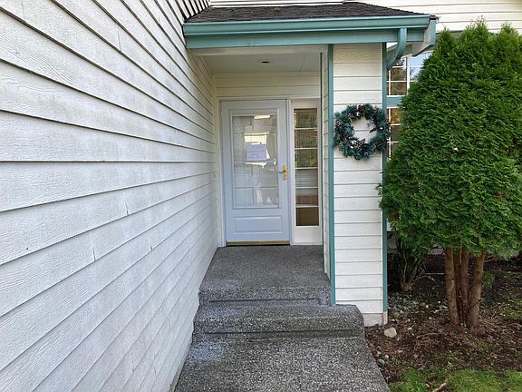 3rd image of 7304 58th Pl NE