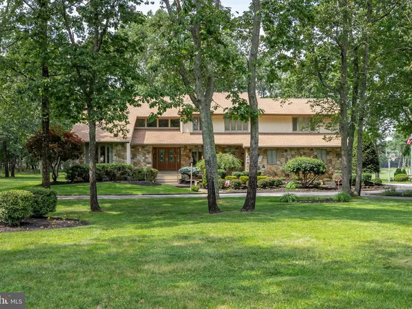 119 Bortons Rd, Marlton, NJ 08053