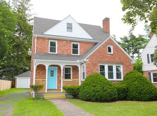 28 Ellsworth Rd, West Hartford, CT 06107