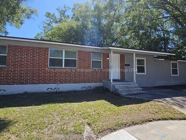 2415 N Canal St — Photo 24