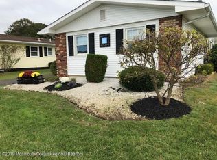 2 Higgins Ct, Brick, NJ 08724