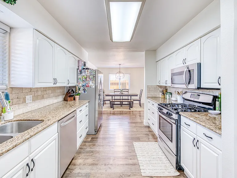 5776 N Feland Ave — Photo 9