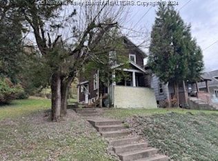 927 W Main St, Grafton, WV 26354