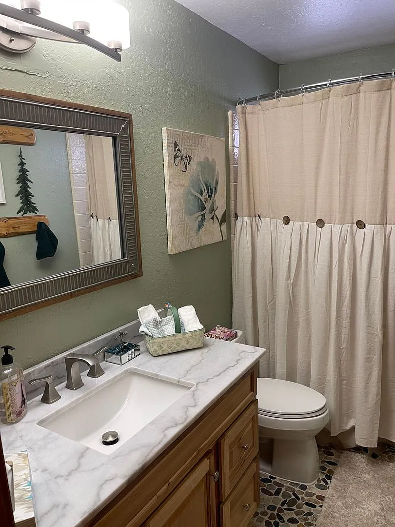 Beautiful furnished house in Stateline available now! — Photo 4