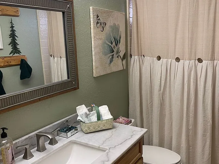 654 Jeff Ln — Photo 4