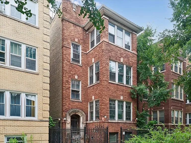 5006 N Wolcott Ave #2 — Photo 1