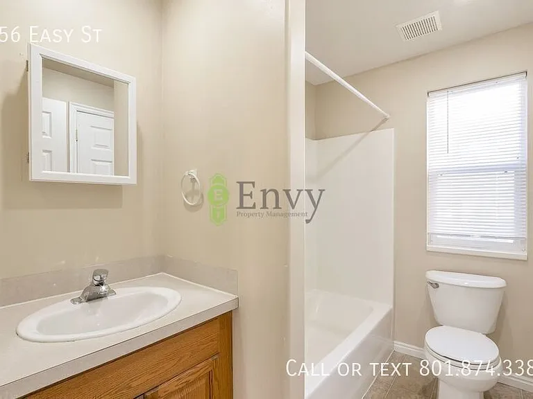 856 Easy St — Photo 12