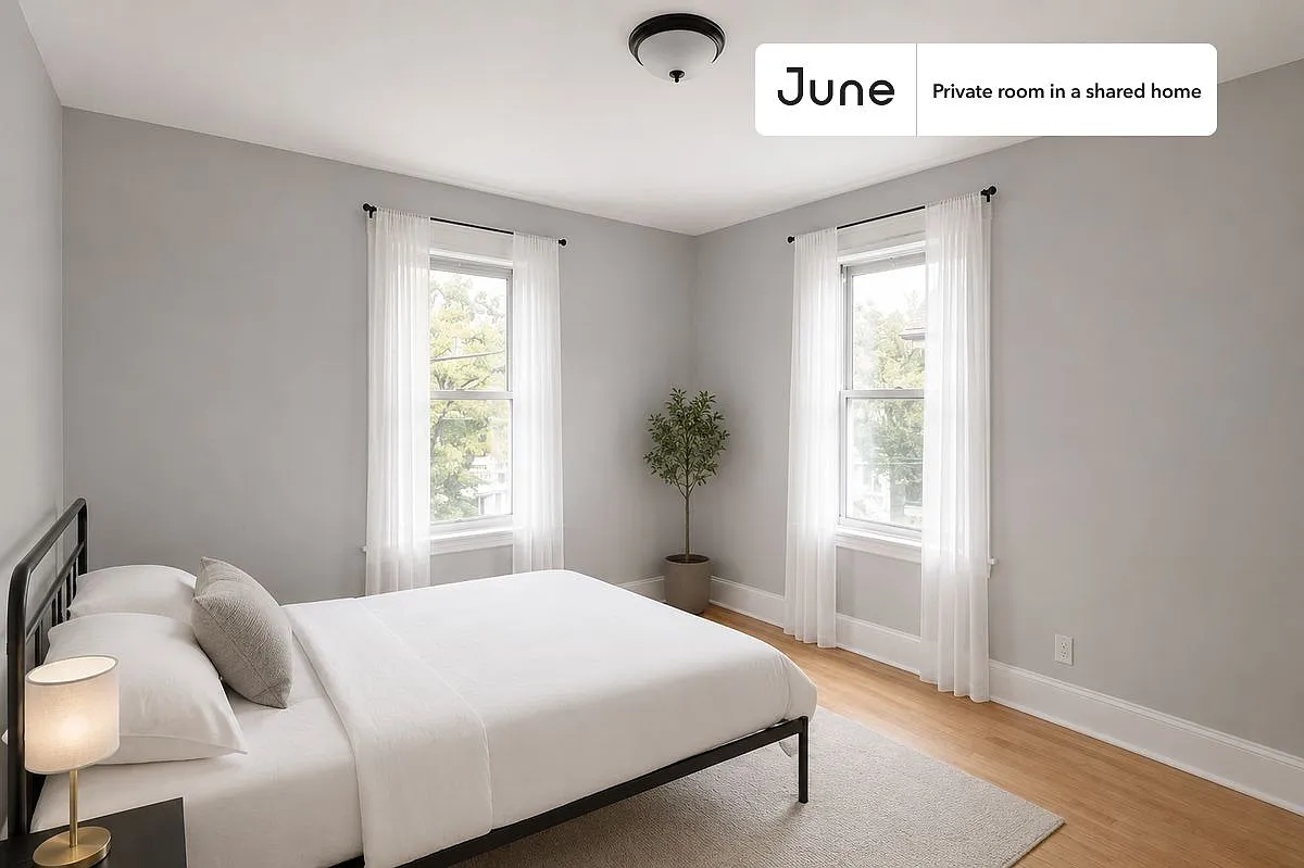 Full bedroom in 6 bed/1.5 bath home in Somerville #1578 A — Photo 1