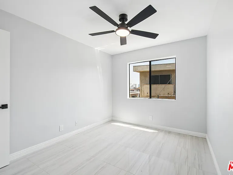 852 N Bunker Hill Ave #105 — Photo 11