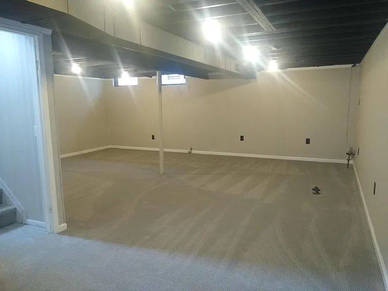 370 Randolph St — Photo 13