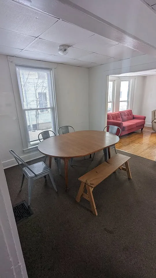 5 bed, 1707 sqft, $620 — Photo 3
