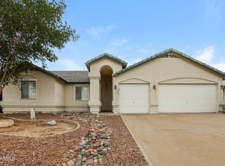 1653 E Vineyard Rd, Phoenix, AZ 85042