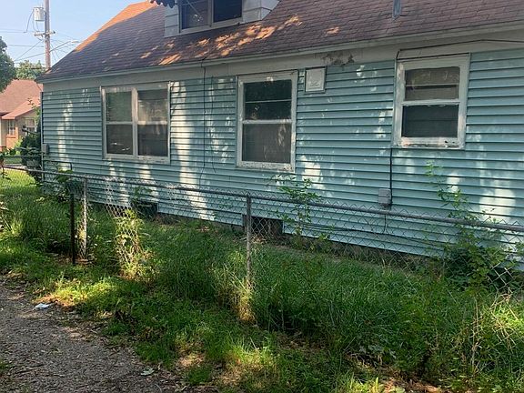 2nd image of 1830 Lafayette Ave SE