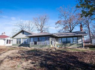 124 S Hickory St, Forsyth, MO 65653