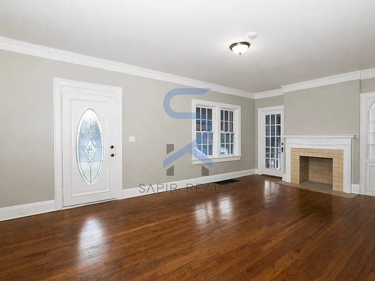 1441 Boulevard Lorraine SW — Photo 4