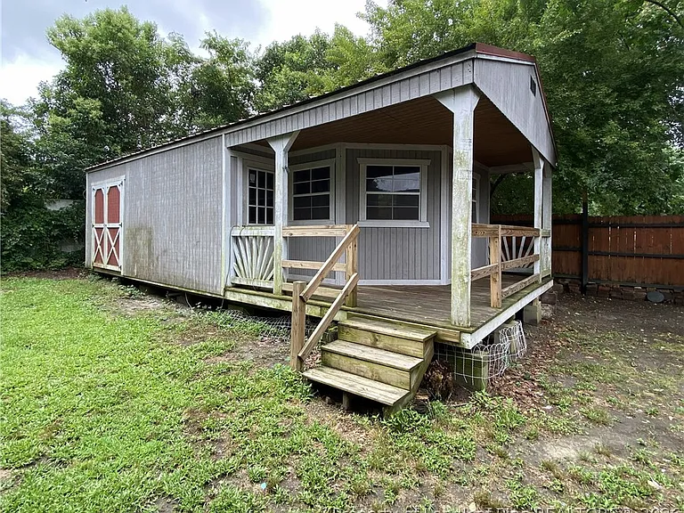 290 Lemont Dr — Photo 27