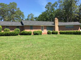 1701 Camellia Dr, Waycross, GA 31501