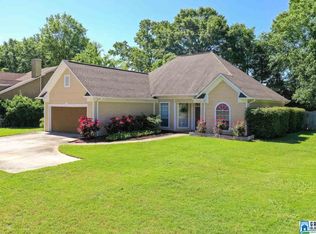 208 Summer Brook Ln, Alabaster, AL 35007