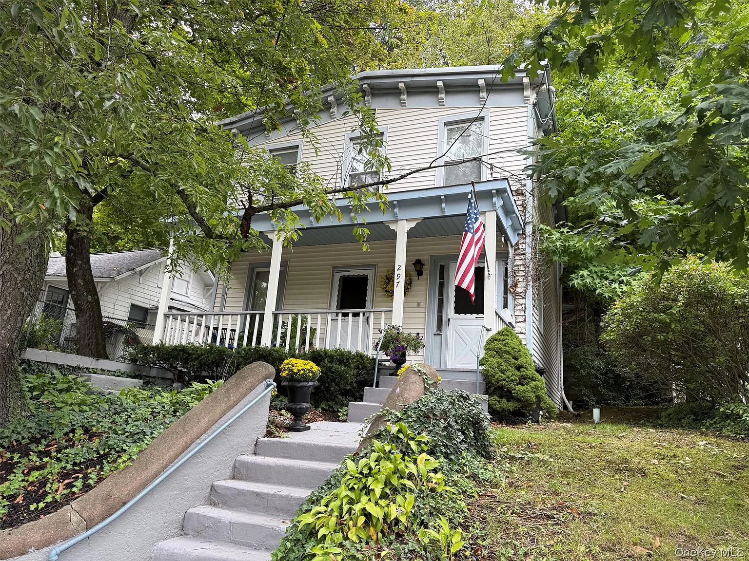 1 bed, 1.0 bath, 700 sqft, $1,850 — Photo 1