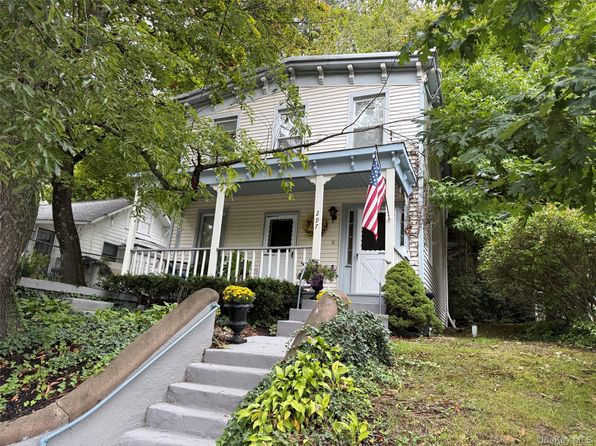 297 Main St