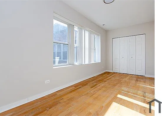 2 bed, 1000 sqft, $1,350 — Photo 1