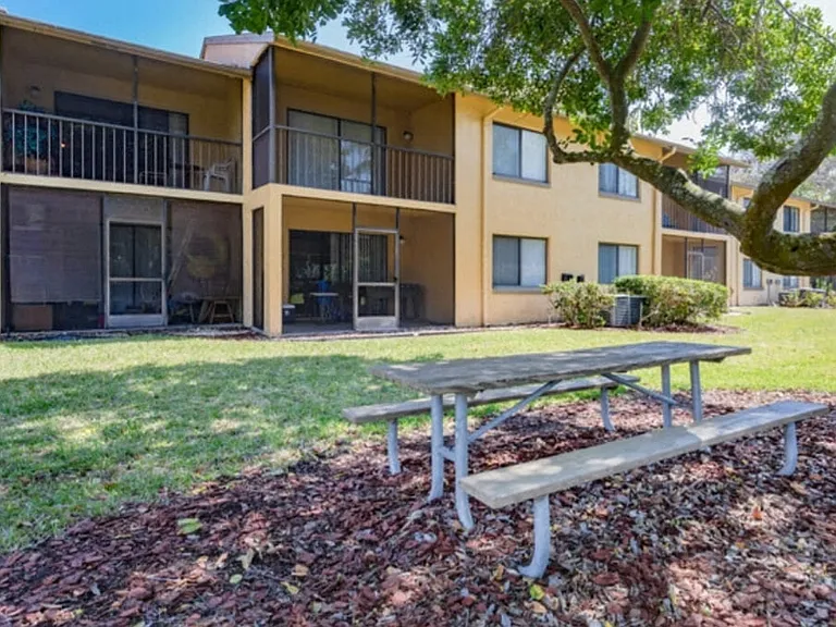 Bay Club Apartment Homes — Photo 21