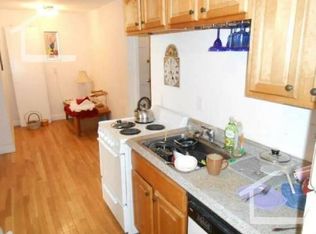 220 Freeman St #2D, Brookline, MA 02446