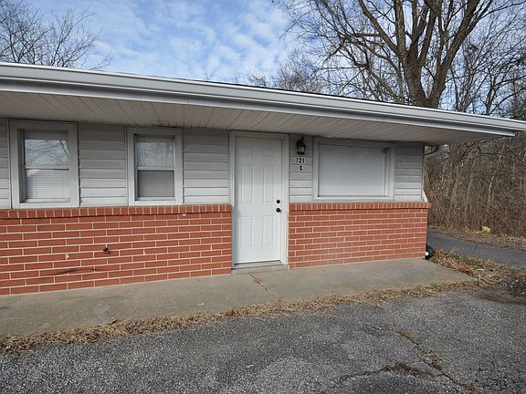 2nd image of 721 Us Highway 62 APT C