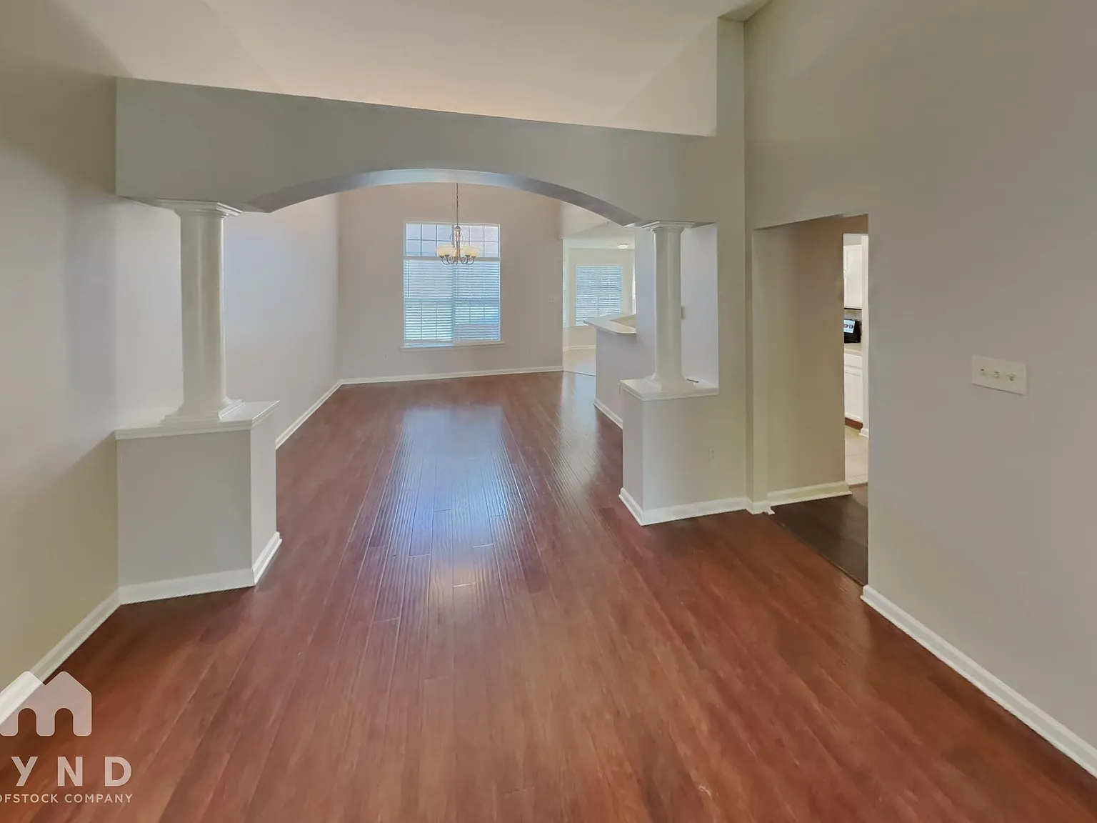 4 bed, 2.5 bath, 2277 sqft, $2,120 — Photo 4