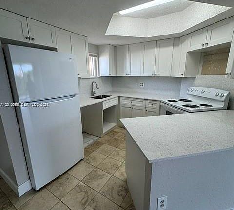 3rd image of 8323 Lake Dr APT 506