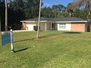 9985 W Halls River Rd, Homosassa, FL 34448