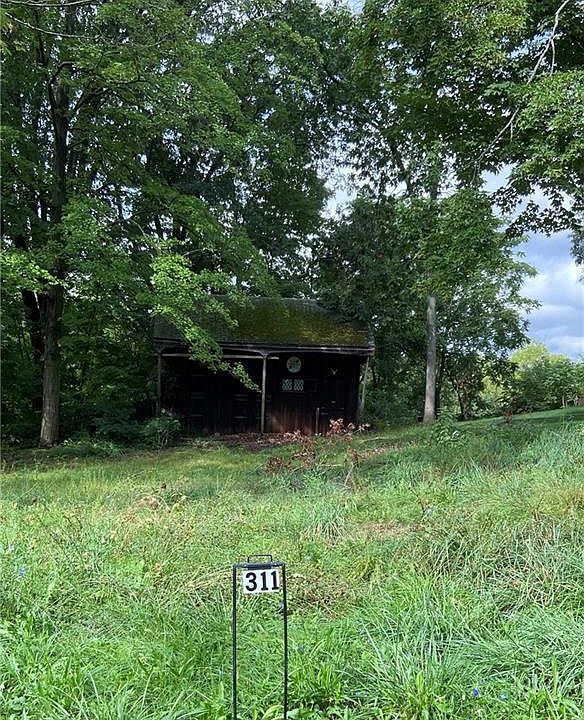 1st image of 311 Orchard Avenue