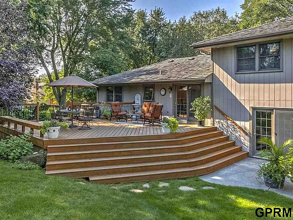 2nd image of 5611 Oak Hills Cir