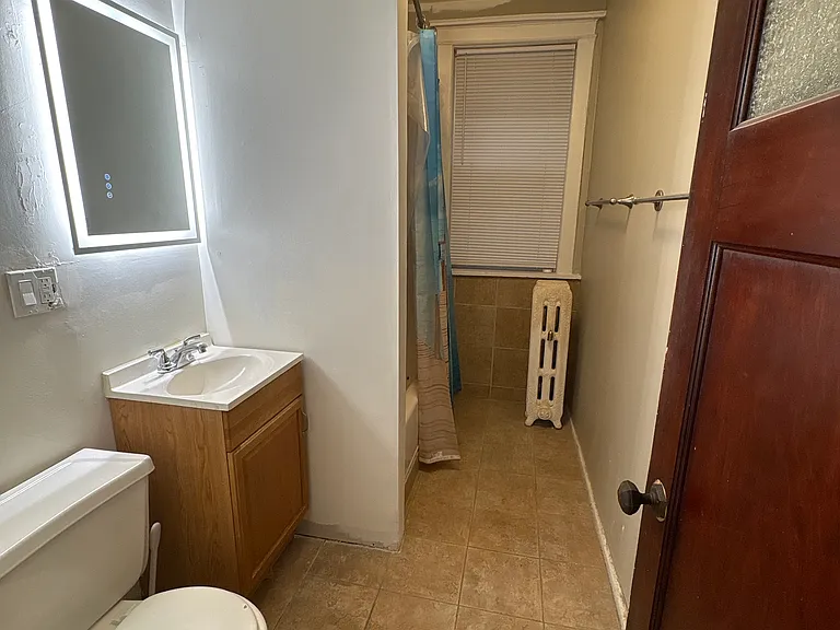 2743 N Hampden Ct #1E — Photo 12