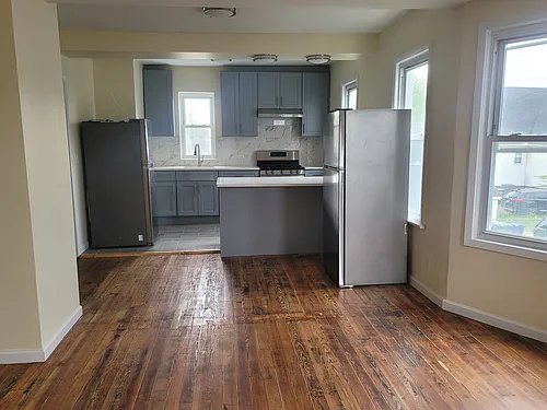 166 6th St #A Photo 1 166 6th St #A Photo 1