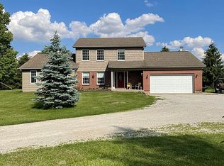 1400 Rosemoor Rd, Jamestown, OH 45335