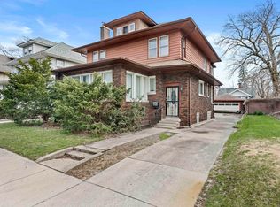 16 Highland St, Hammond, IN 46320