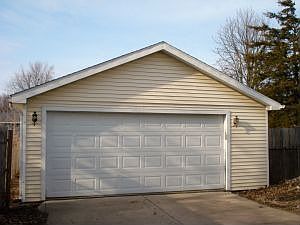 3rd image of 1337 W Losey St
