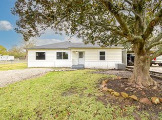 301 3rd St, Stowell, TX 77661