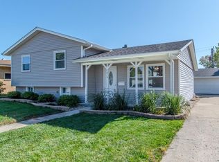 1614 Oneida St, Joliet, IL 60435