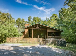 853 Lloyd Huskey Rd, Sevierville, TN 37863