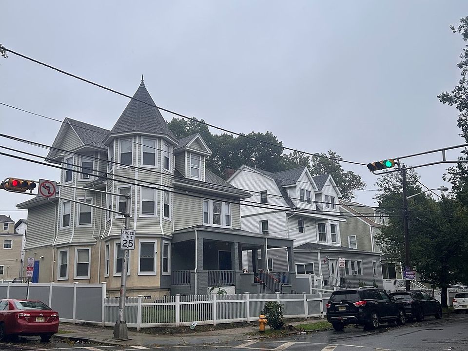 1st image of 814 S 12th St Floor 2
