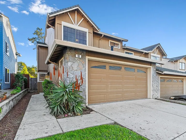 48 Bright View Ln — Photo 1