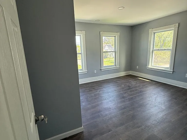 23 E Myrtle St #2 — Photo 7